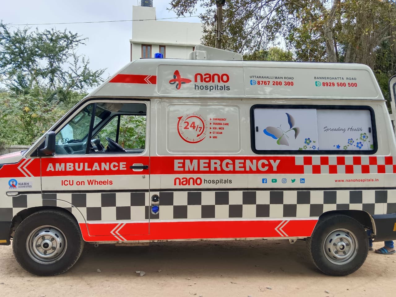 24x7 Ambulance Service Banner