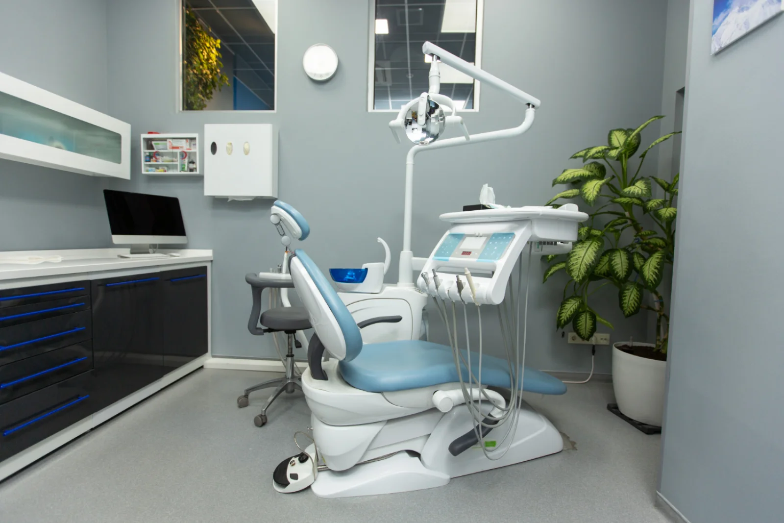 Dental / Surgical Chairs with Imaging Banner